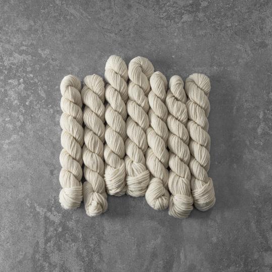 Knomad Clover worsted minis undyed